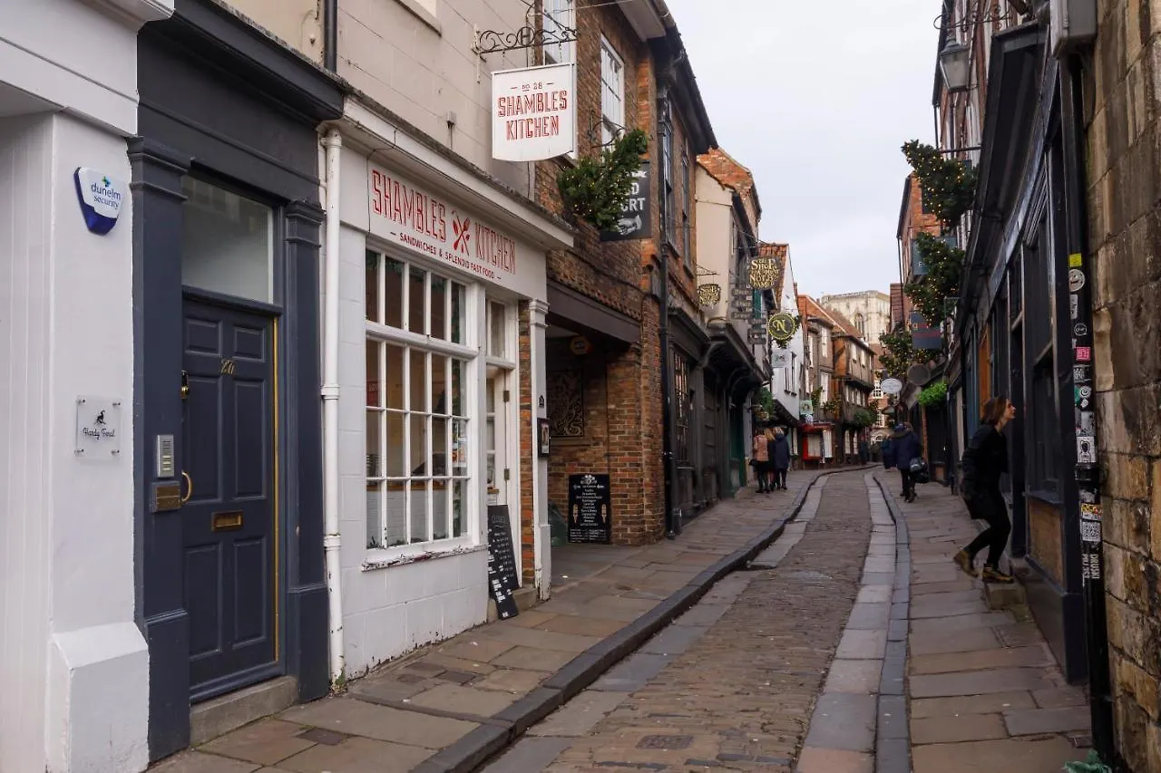 Shambles Suites In The Centre Of York, Sleeps 16 Apartment York